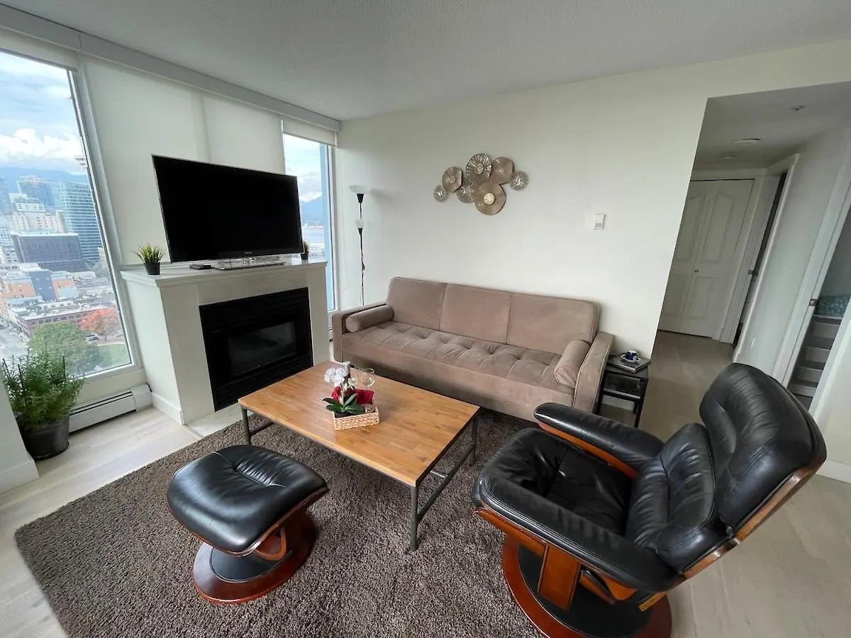 Paris Place Vancouver Apartment