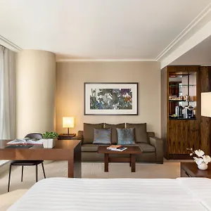 Hyatt Vancouver Downtown Alberni Hotel